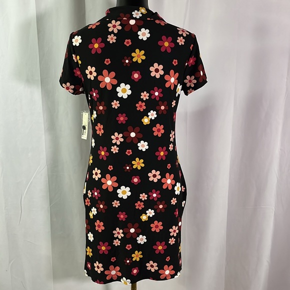 NWT No Boundaries Multicolor Floral Print Button Front Shirt Dress - Picture 3 of 16